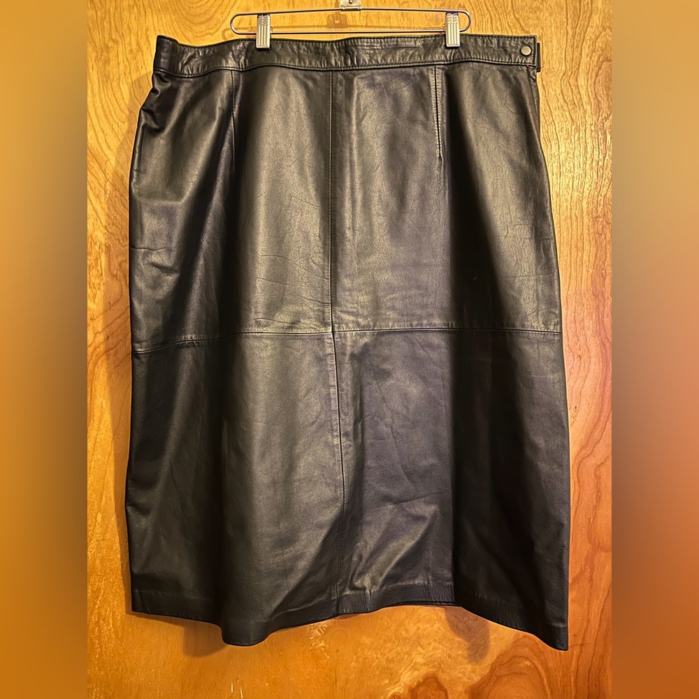 Real leather black skirt